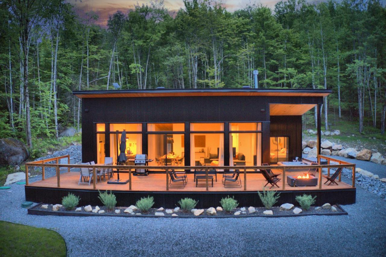Kallm-Mont-Tremblant Chalet With Hot Tub, Pond & Beach On Private 7Acre Estate Lac-Superieur Dış mekan fotoğraf