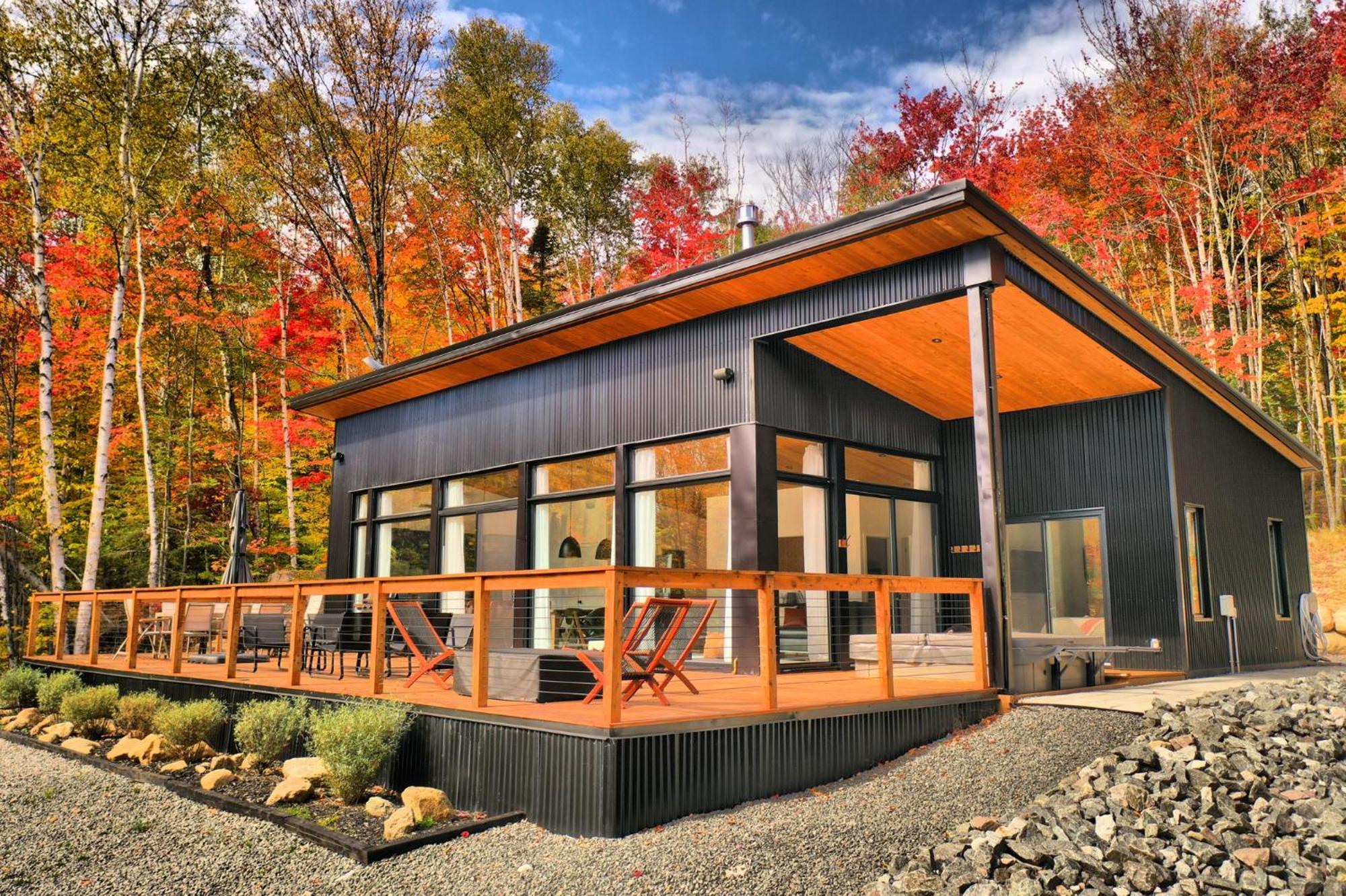 Kallm-Mont-Tremblant Chalet With Hot Tub, Pond & Beach On Private 7Acre Estate Lac-Superieur Dış mekan fotoğraf